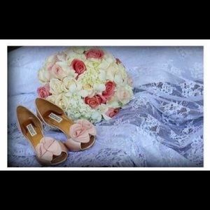 badgley mischka blush pink heels